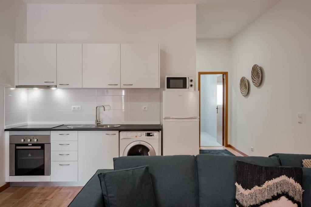 Modern Studio Near Metro Station Senhora da Hora ภายนอก รูปภาพ
